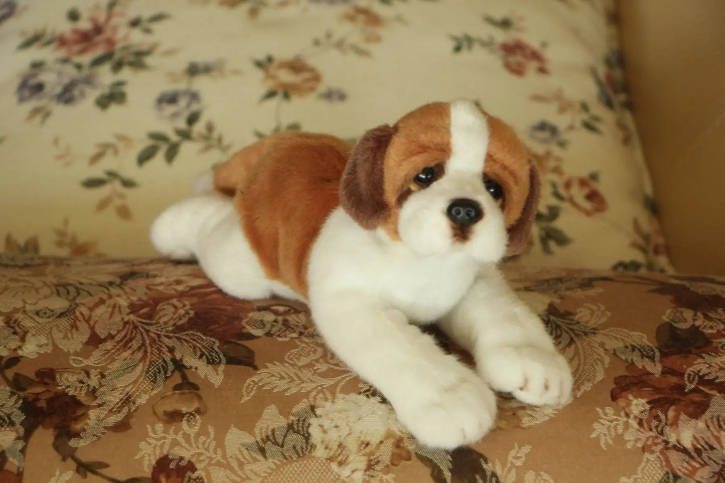 Cozy Saint Bernard Stuffed Animal – Soft Mahogany & White Plush Gift for Dog Lovers